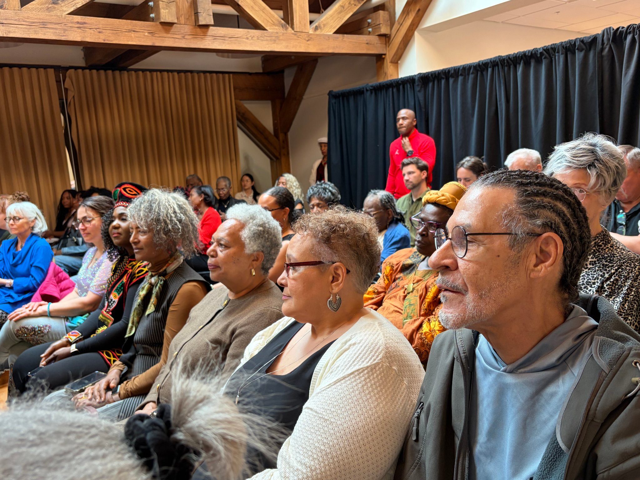 Packed audience at the Sandy Spring Museum Poetic Narrative Theater event